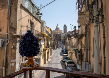 Edificio all\'aperto - Bilocale Via Madonna Della Stella
 
150, Caltagirone - foto 24