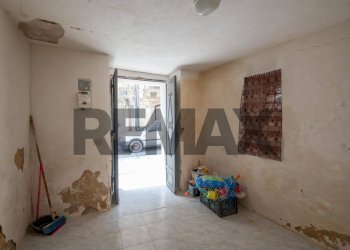 Hall / corridoio - Bilocale Via Madonna Della Stella
 
150, Caltagirone - foto 32