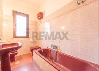 Bagno - Villa Via Pietro Fumaroli
2, Ladispoli - photo 29