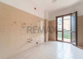 Stanza vuota - Villa Via Pietro Fumaroli
2, Ladispoli - photo 35