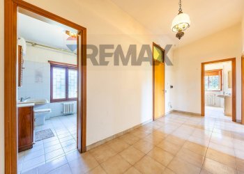 Stanza vuota - Villa VIA CASTAGNOLE
 
13, Marino - photo 25