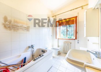Bagno - Villa VIA CASTAGNOLE
 
13, Marino - photo 27