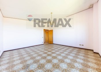 Stanza vuota - Villa VIA CASTAGNOLE
 
13, Marino - photo 41
