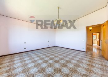 Stanza vuota - Villa VIA CASTAGNOLE
 
13, Marino - photo 42