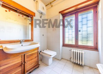 Bagno - Villa VIA CASTAGNOLE
 
13, Marino - photo 44