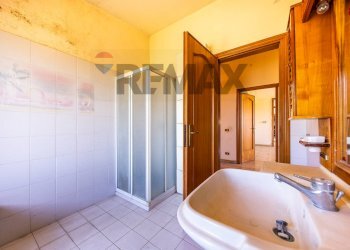 Bagno - Villa VIA CASTAGNOLE
 
13, Marino - photo 46