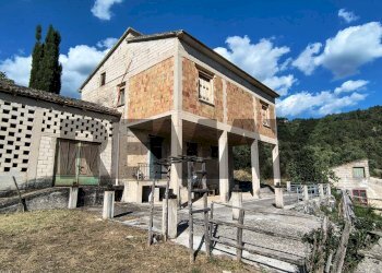 Casa all\'aperto - Terreno agricolo via del new parco
snc, Padula - foto 13