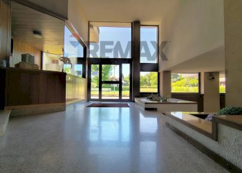 Ricezione / Lobby - Trilocale via valosa di sopra
 
23, Monza - foto 42