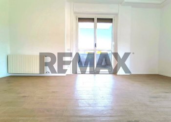 Stanza vuota - Three-room apartment via valosa di sopra
 
23, Monza - photo 12