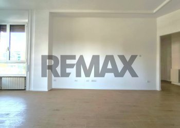 Stanza vuota - Three-room apartment via valosa di sopra
 
23, Monza - photo 16