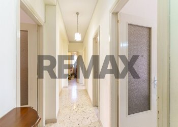 Hall / corridoio - Apartment Via Sebastiano Catania
 
316, Catania - photo 4