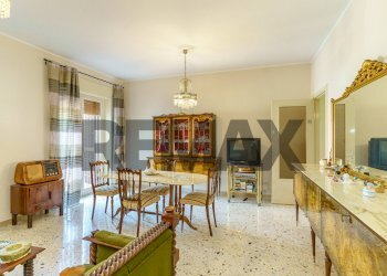 Sala da pranzo - Apartment Via Sebastiano Catania
 
316, Catania - photo 36