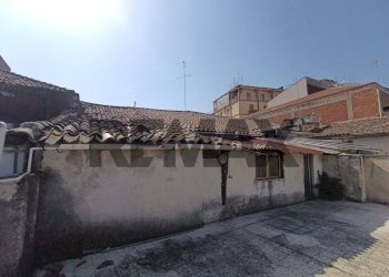 Terrazza - Casa indipendente Via Del Bosco
 
348-350, Catania - foto 16
