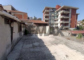 Terrazza - Casa indipendente Via Del Bosco
 
348-350, Catania - foto 18