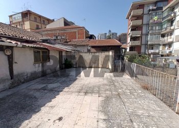 Terrazza - Casa indipendente Via Del Bosco
 
348-350, Catania - foto 19