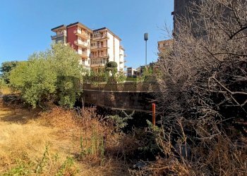 Edificio all\'aperto - Casa indipendente Via Del Bosco
 
348-350, Catania - foto 32