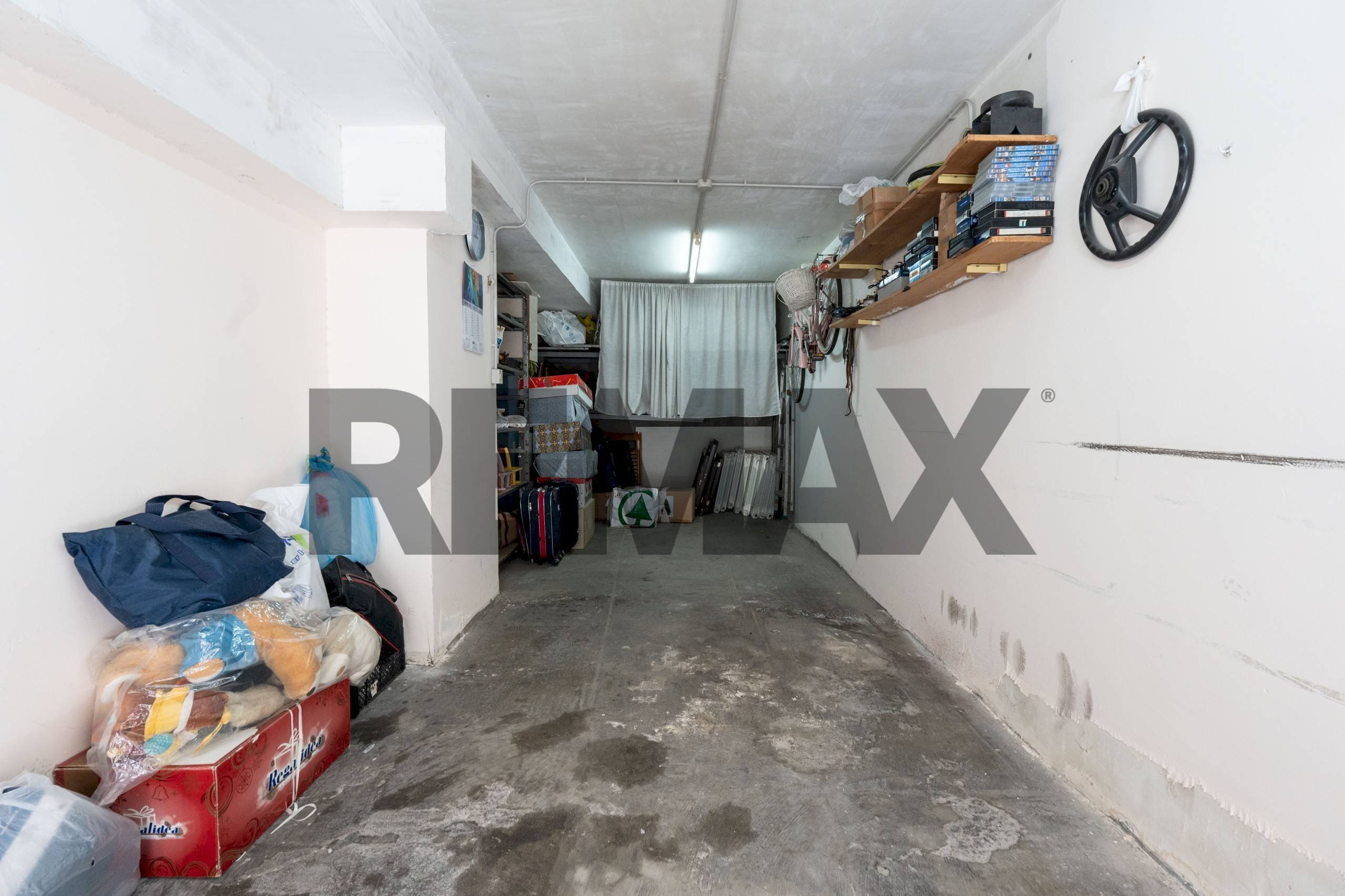 Parcheggio - Box VIA VITTORIO EMANUELE (VICO PREMUDA )
1, Gravina di Catania - photo 2