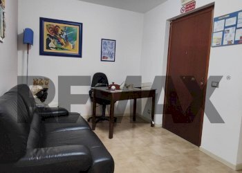 Soggiorno - Ufficio VIALE SICILIA
SN, Caltagirone - foto 1
