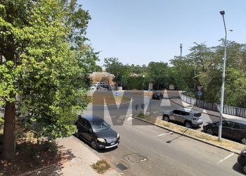 Edificio all\'aperto - Ufficio VIALE SICILIA
SN, Caltagirone - foto 4