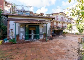Casa all\'aperto - Villa via america
 
11, Gravina di Catania - foto 2