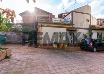 Casa all\'aperto - Villa via america
 
11, Gravina di Catania - foto 5