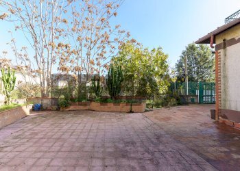 Terrazza - Villa via america
 
11, Gravina di Catania - foto 7