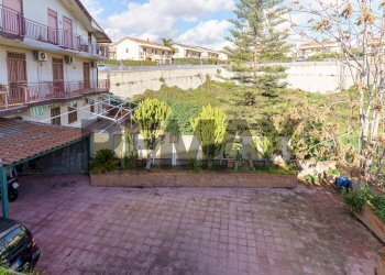 Terrazza - Villa via america
 
11, Gravina di Catania - foto 39