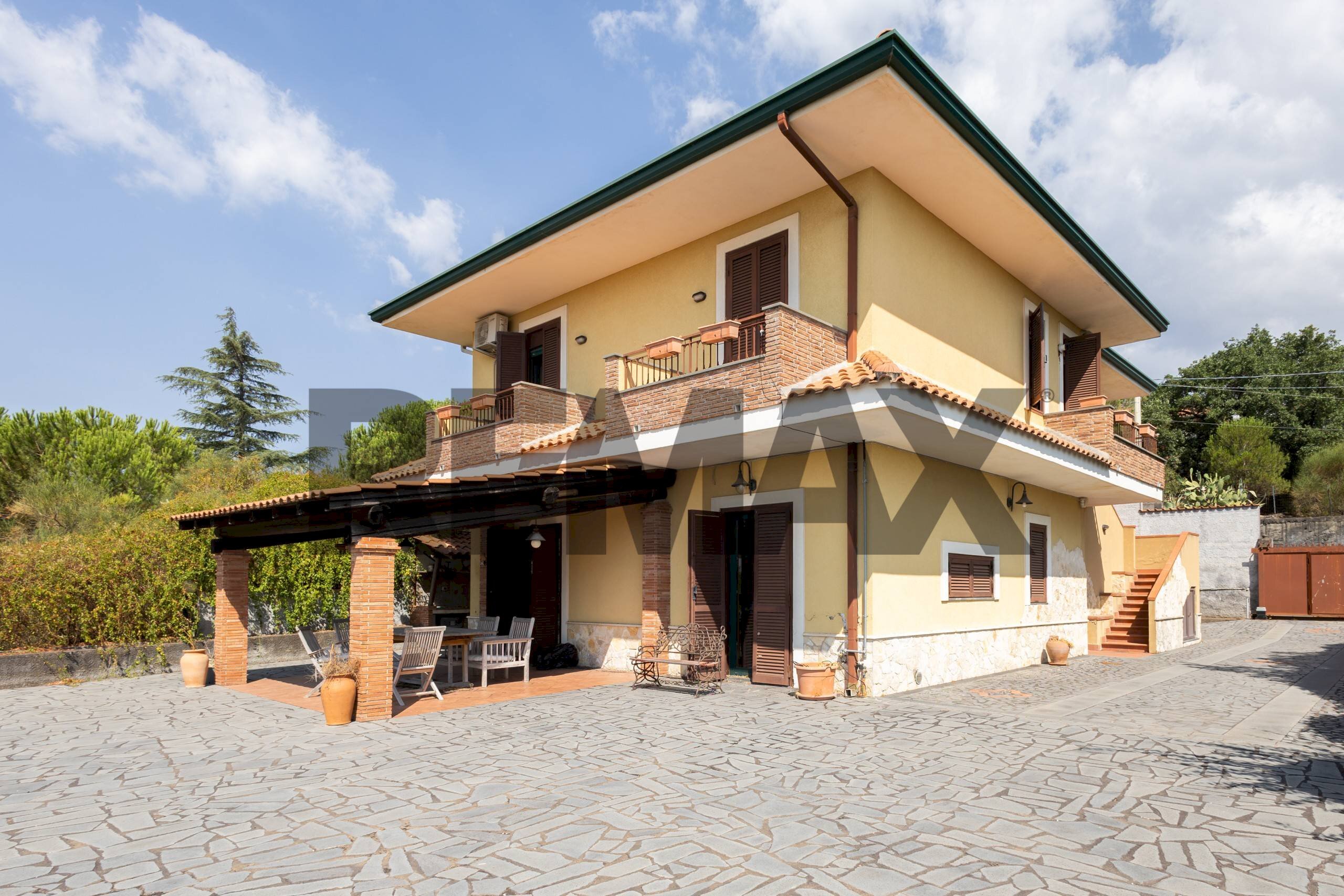 Casa all\'aperto - Villa via sicilia
 
2, Nicolosi - foto 1