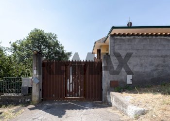 Casa all\'aperto - Villa via sicilia
 
2, Nicolosi - foto 2