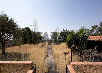 Giardino - Villa via sicilia
 
2, Nicolosi - foto 7