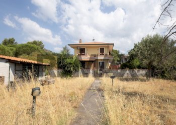 Casa all\'aperto - Villa via sicilia
 
2, Nicolosi - foto 8