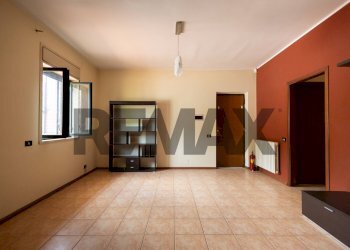 Stanza vuota - Villa via sicilia
 
2, Nicolosi - foto 21