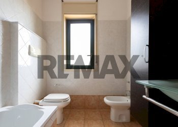 Bagno - Villa via sicilia
 
2, Nicolosi - foto 32