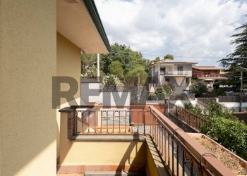 Balcone - Villa via sicilia
 
2, Nicolosi - foto 34
