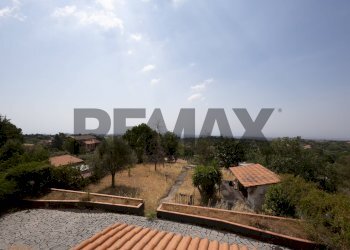 Giardino - Villa via sicilia
 
2, Nicolosi - foto 36
