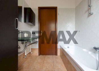 Bagno - Villa via sicilia
 
2, Nicolosi - foto 38