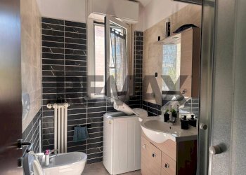 Bagno - Bilocale VIA CASSINARI
 
8, Milano - foto 11