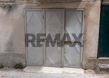 Dettagli - Box Via Suterese
 
27, Caltanissetta - foto 7