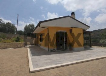 Casa all\'aperto - Villa Contrada  Bosco di Sopra
 
24, Canicattini Bagni - foto 3