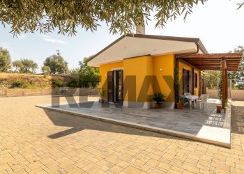 Casa all\'aperto - Villa Contrada  Bosco di Sopra
 
24, Canicattini Bagni - foto 10