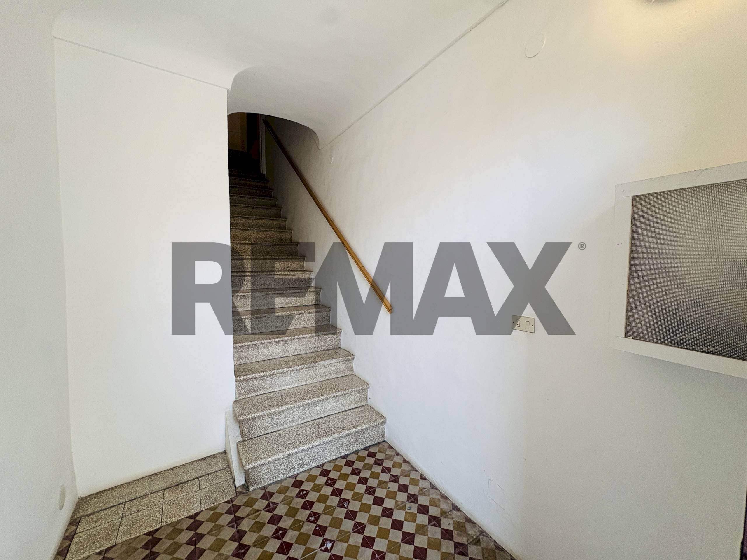 Scale - Apartment Via Duca D'aosta
 
5, Sortino - photo 3