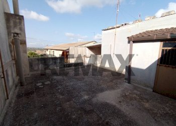 Terrazza - Independent house Via Vittorio Emanuele Terzo
 
426, Canicattini Bagni - photo 11