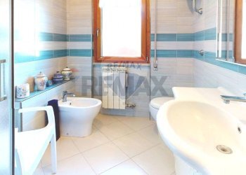 Bagno - Appartamento Via Giuseppe De Falco
4, Caserta - foto 30