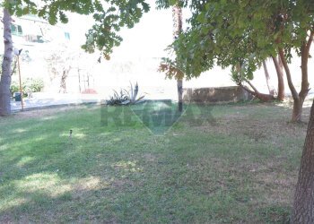 Giardino - Appartamento Via Giuseppe De Falco
4, Caserta - foto 38