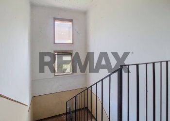 Scale - Four-room apartment Via Chioggia
4, Venezia - photo 23