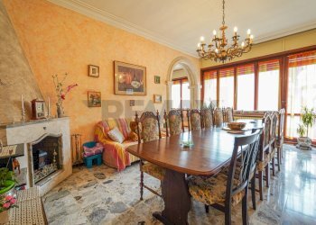 Sala da pranzo - Villa Via Mascagni
 
100, Stezzano - foto 5