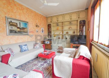 Soggiorno - Villa Via Mascagni
 
100, Stezzano - foto 8