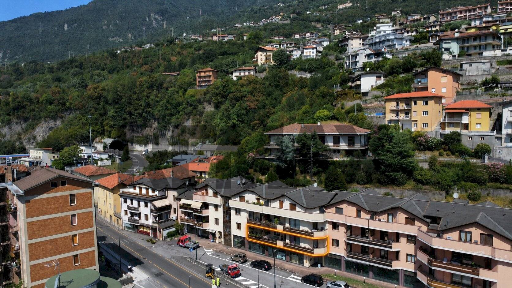 Vista delle montagne - Quadrilocale Via Nazionale
47, Costa Volpino - foto 3