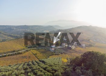 Vista delle montagne - Villa Contrada Montupoli Avenna
 
128, Miglianico - photo 3