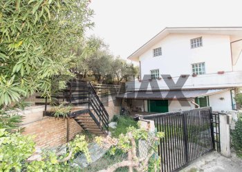 Casa all\'aperto - Villa Contrada Montupoli Avenna
 
128, Miglianico - photo 10